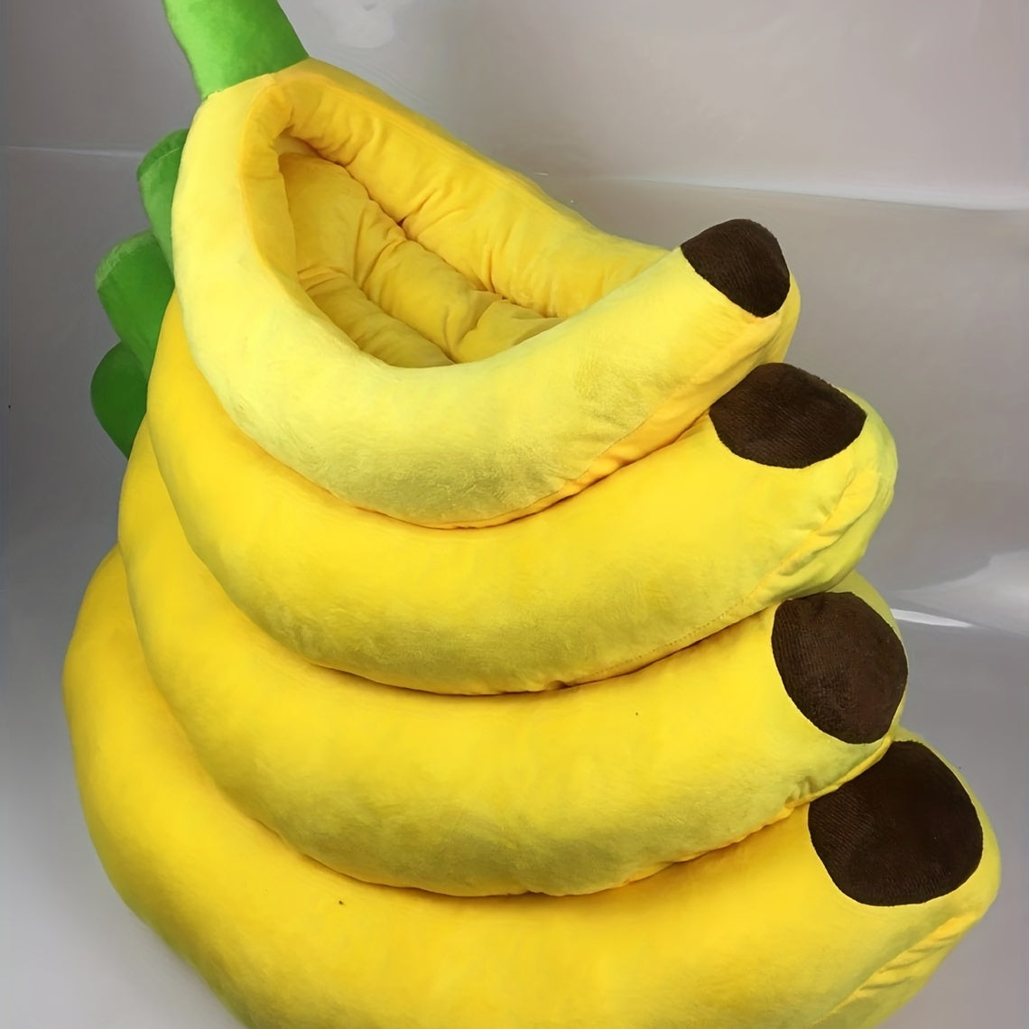 Yellow-Green Banana-Themed Pet Bed for Dogs - Cozy Oval Dog House