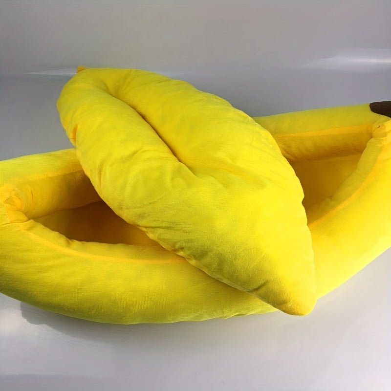 Yellow-Green Banana-Themed Pet Bed for Dogs - Cozy Oval Dog House