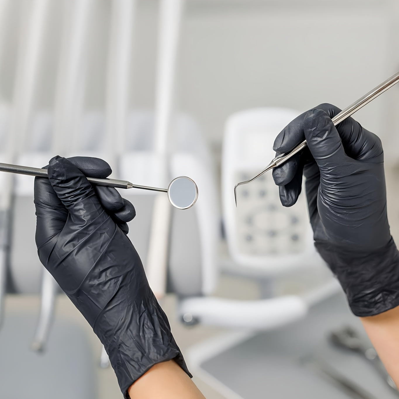 50pcs Black Disposable Nitrile Gloves for Dog Grooming